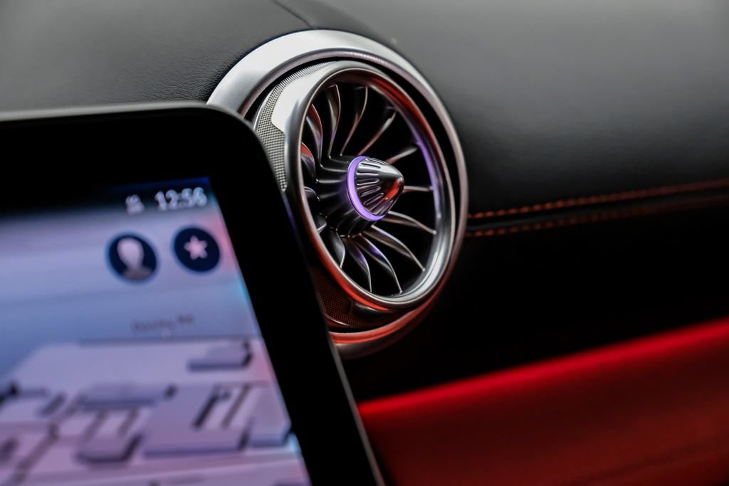 Used 2025 Mercedes-Benz AMG GT 63 image 23
