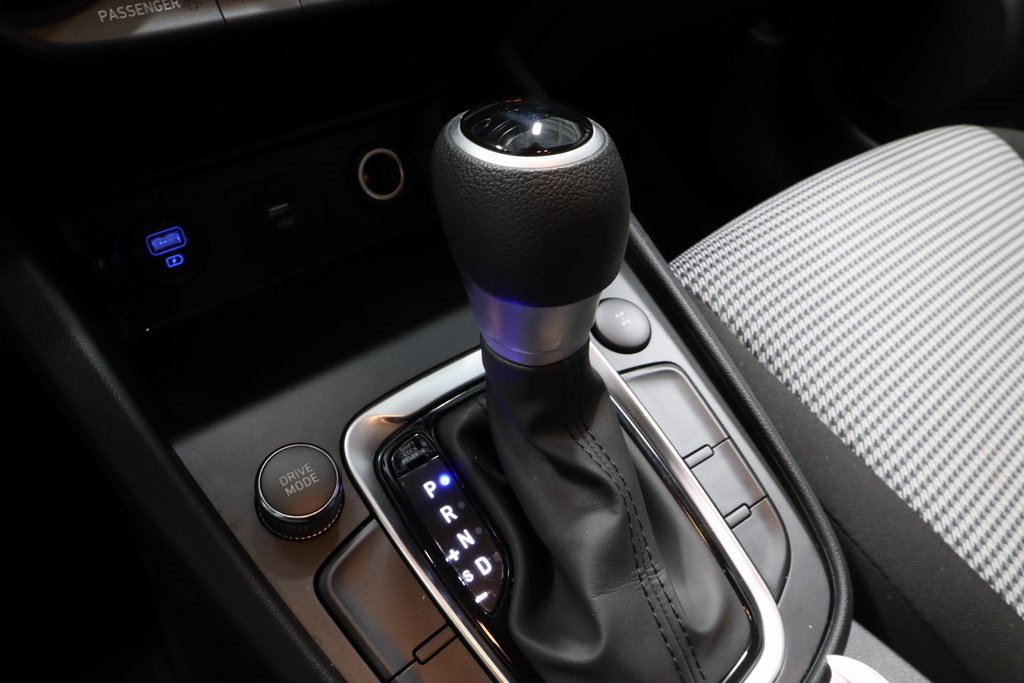 Certified 2023 Hyundai Kona SE w/ Cargo Package image 31