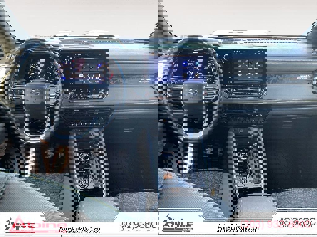 Used 2024 Chevrolet Colorado ZR2 w/ Technology Package image 10