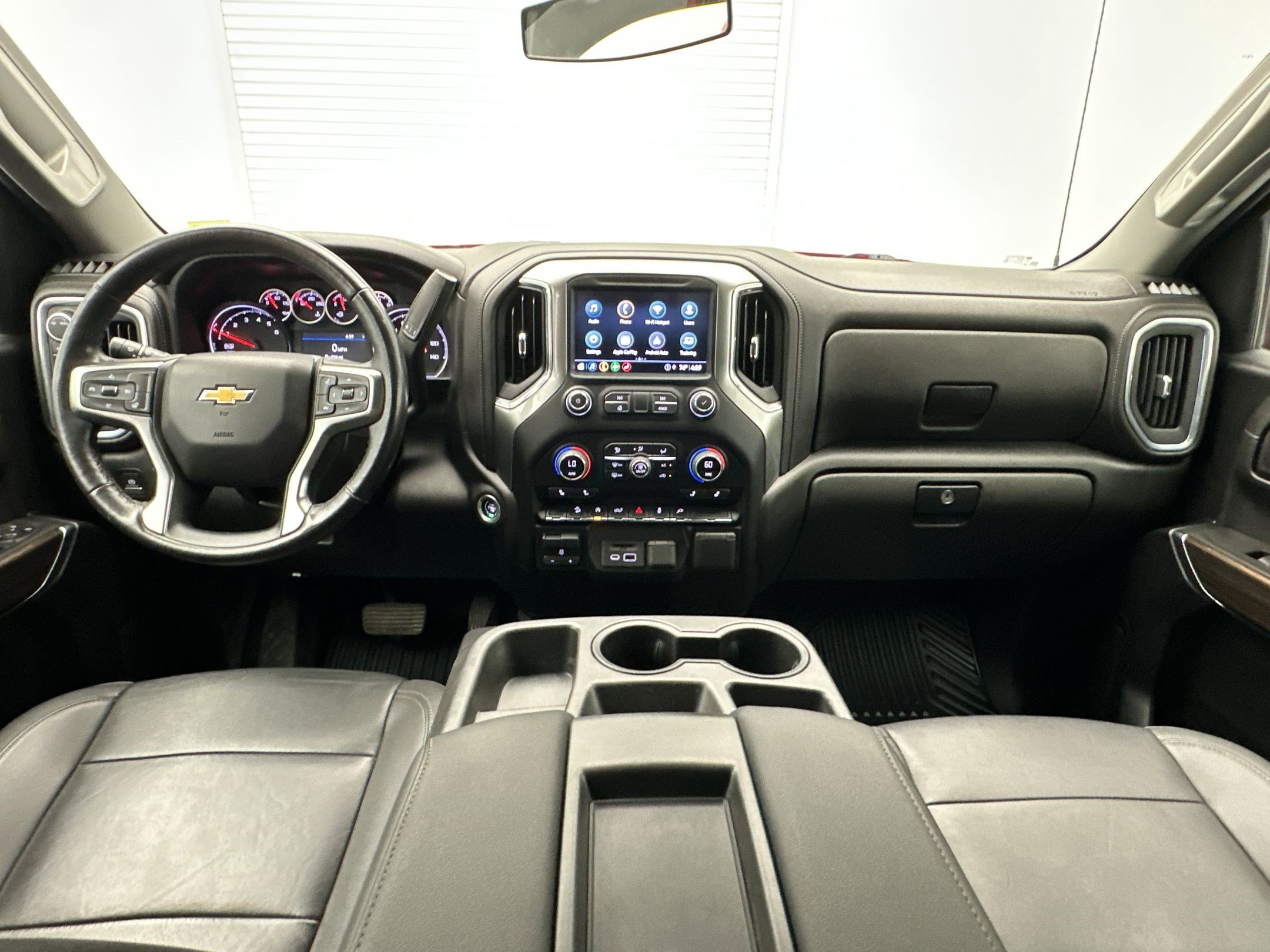 Used 2022 Chevrolet Silverado 1500 LT w/ Z71 Off-Road Package AWD/4WD image 16
