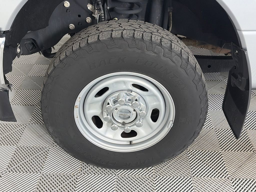 Used 2022 Ford F250 XL w/ Power Equipment Group AWD/4WD image 8