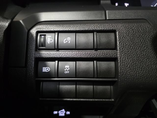 Used 2025 Toyota Tacoma SR RWD image 16