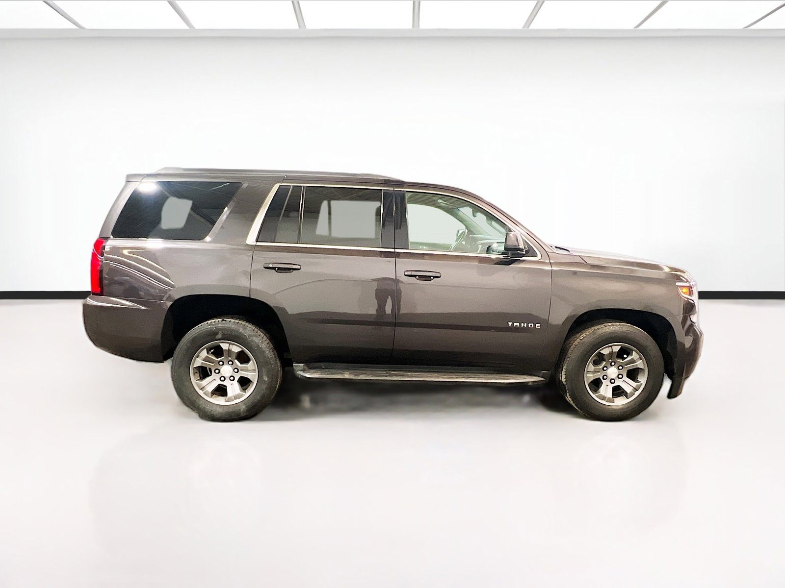 Used 2018 Chevrolet Tahoe LS image 23