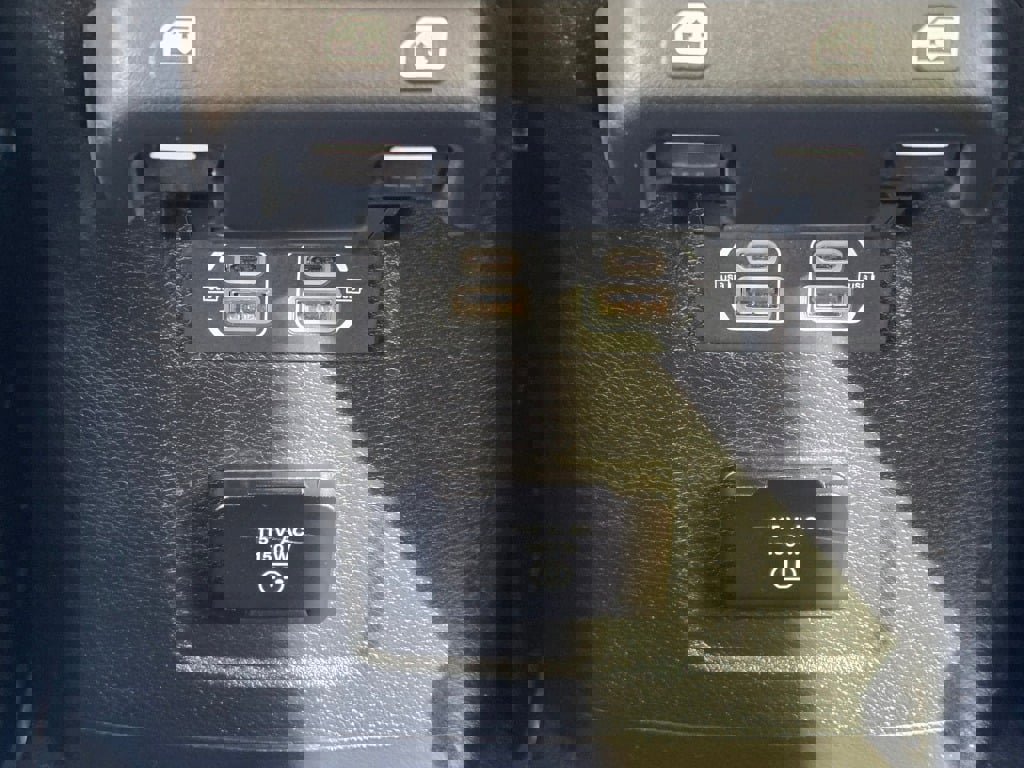 Used 2022 Jeep Wrangler Unlimited Sahara 4xe w/ Cold Weather Group image 17