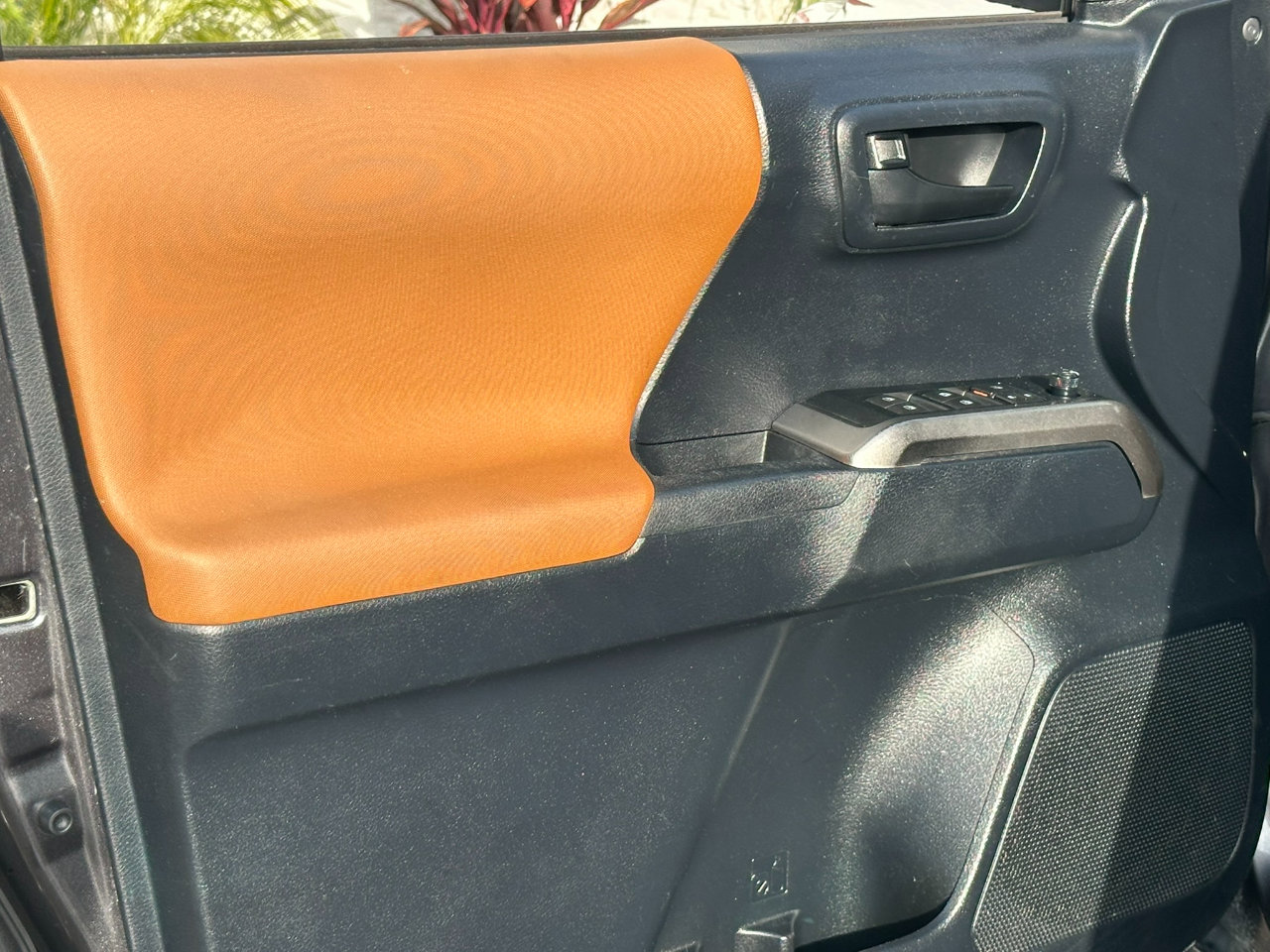 Used 2019 Toyota Tacoma SR5 image 28