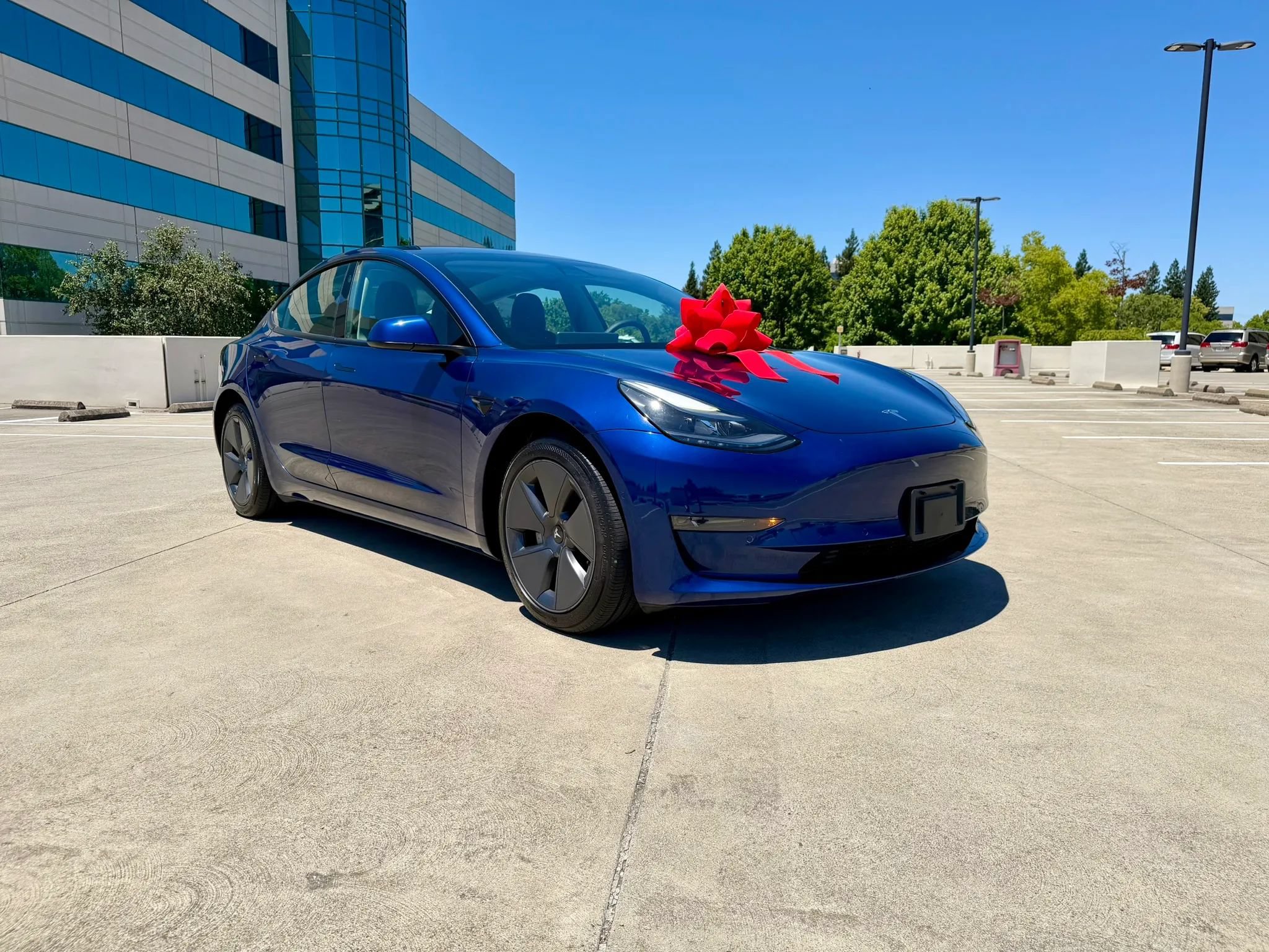 Used 2022 Tesla Model 3 RWD image 2