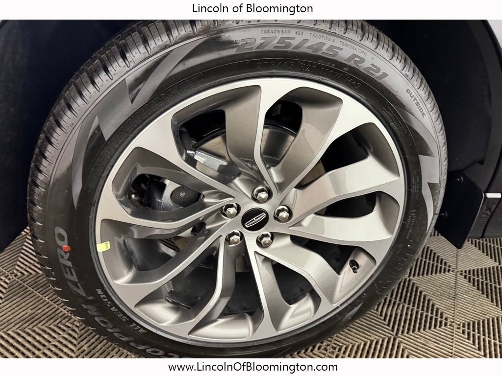 New 2026 Lincoln Aviator AWD w/ Jet Appearance Package image 42
