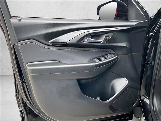 Certified 2023 Chevrolet TrailBlazer RS w/ Convenience Package image 16