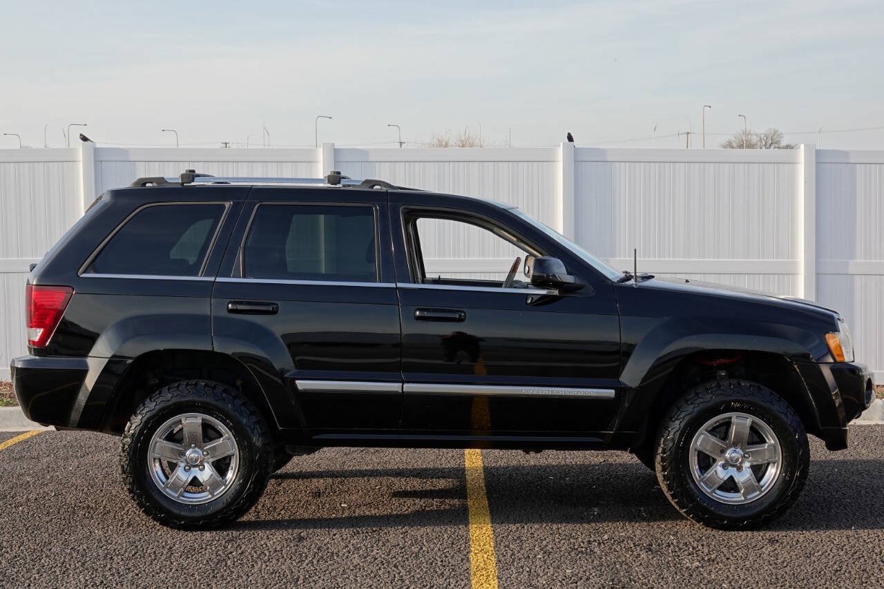 Used 2007 Jeep Grand Cherokee Overland AWD/4WD image 28