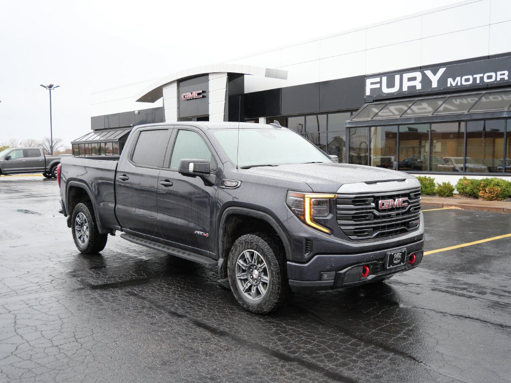 Used 2024 GMC Sierra 1500 AT4 w/ Technology Package AWD/4WD image 3