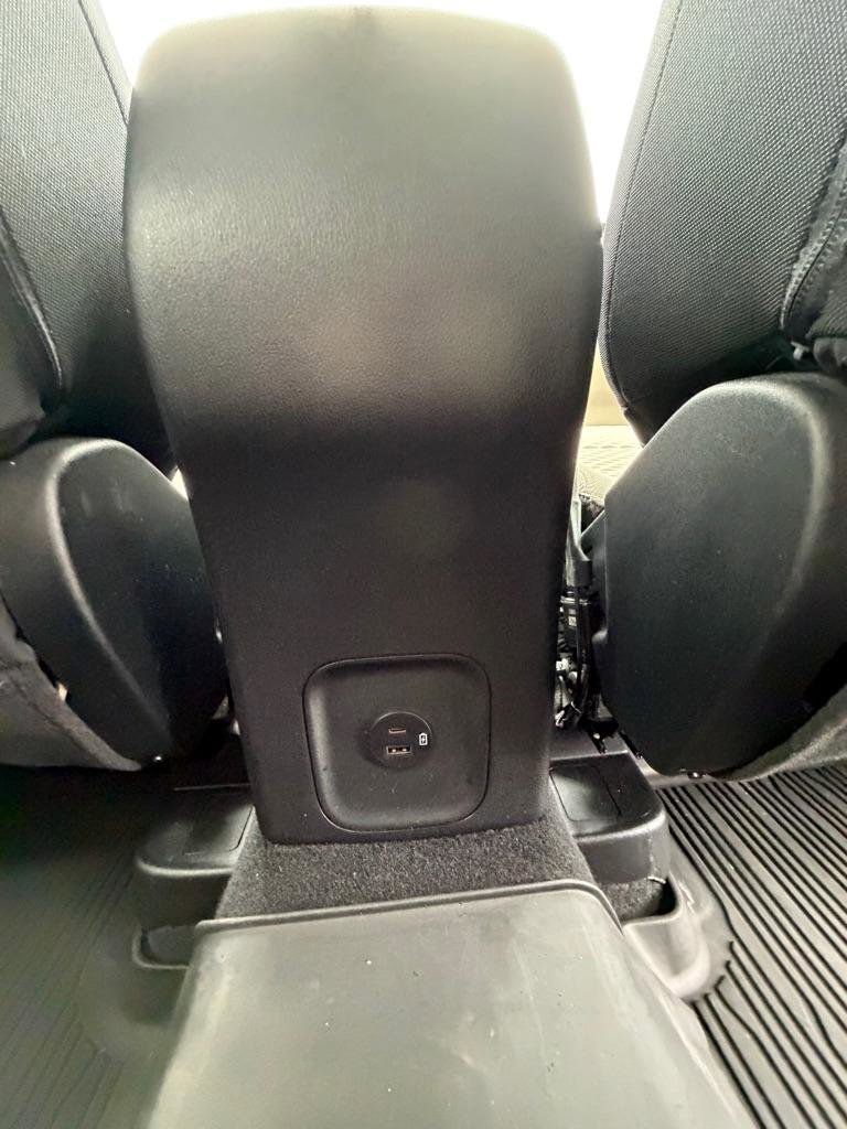 Used 2022 Ford Escape SE FWD image 17