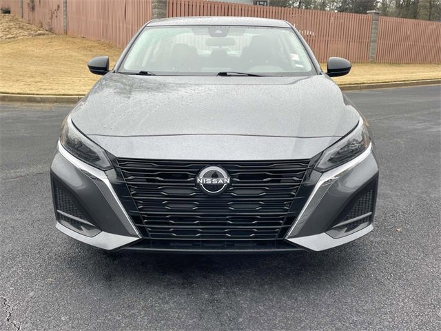 Used 2024 Nissan Altima 2.5 SV image 2