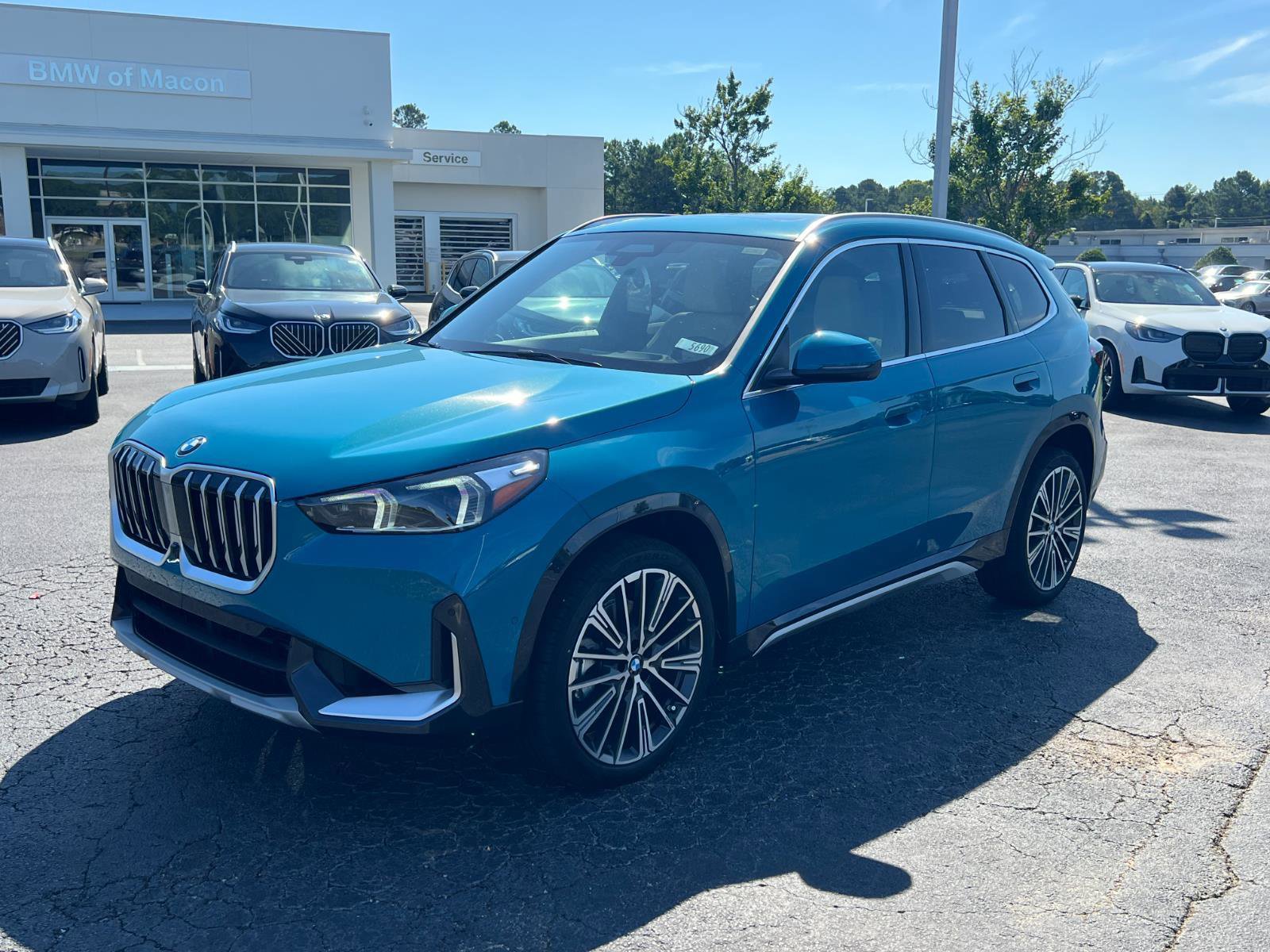 New 2025 BMW X1 xDrive28i w/ Premium Package image 2