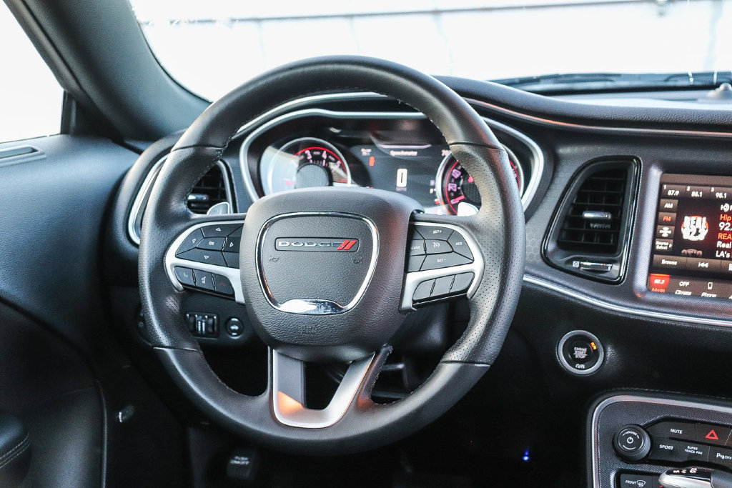 Used 2018 Dodge Challenger R/T Scat Pack RWD image 16