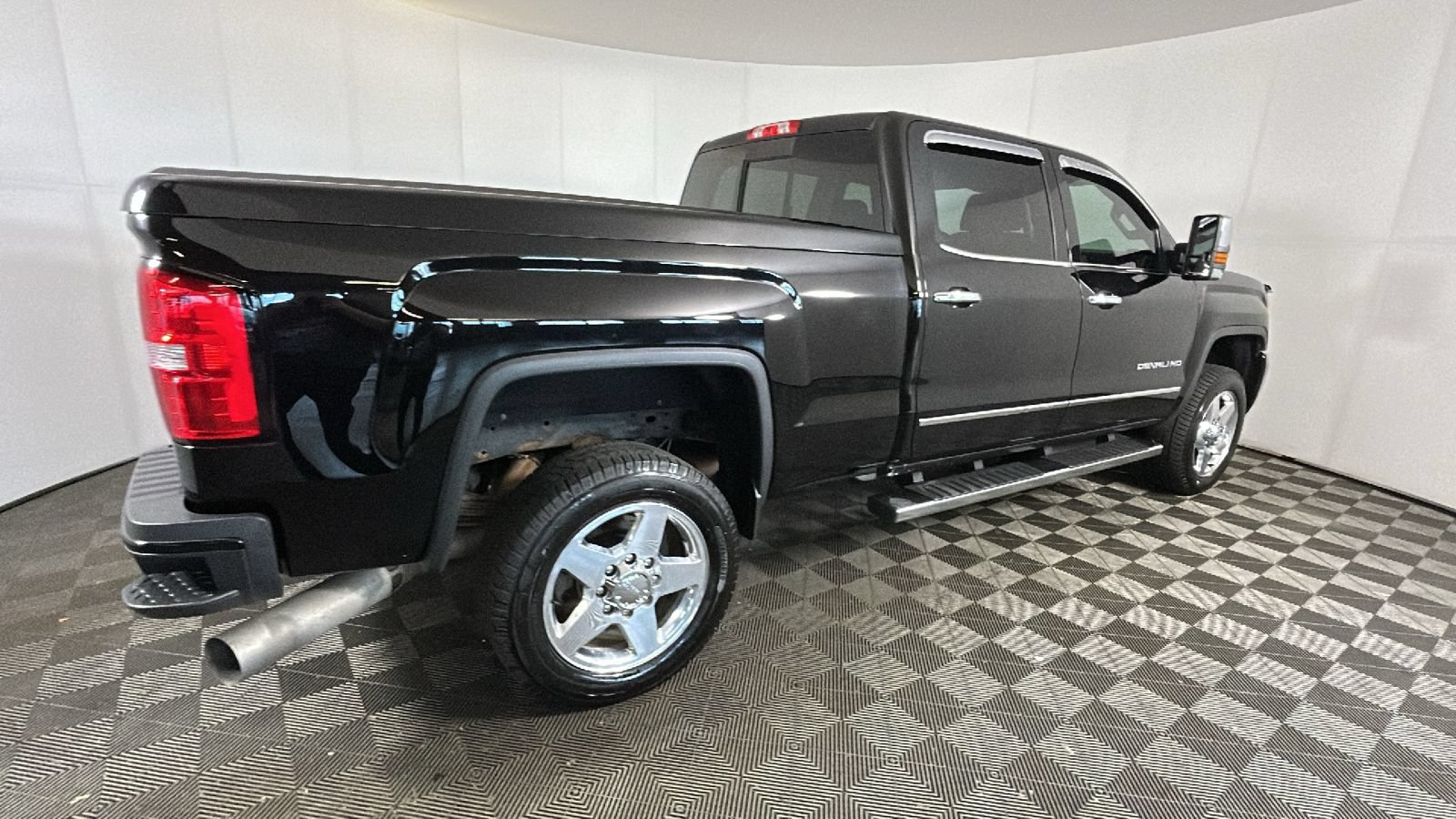 Used 2015 GMC Sierra 2500 Denali AWD/4WD video 2