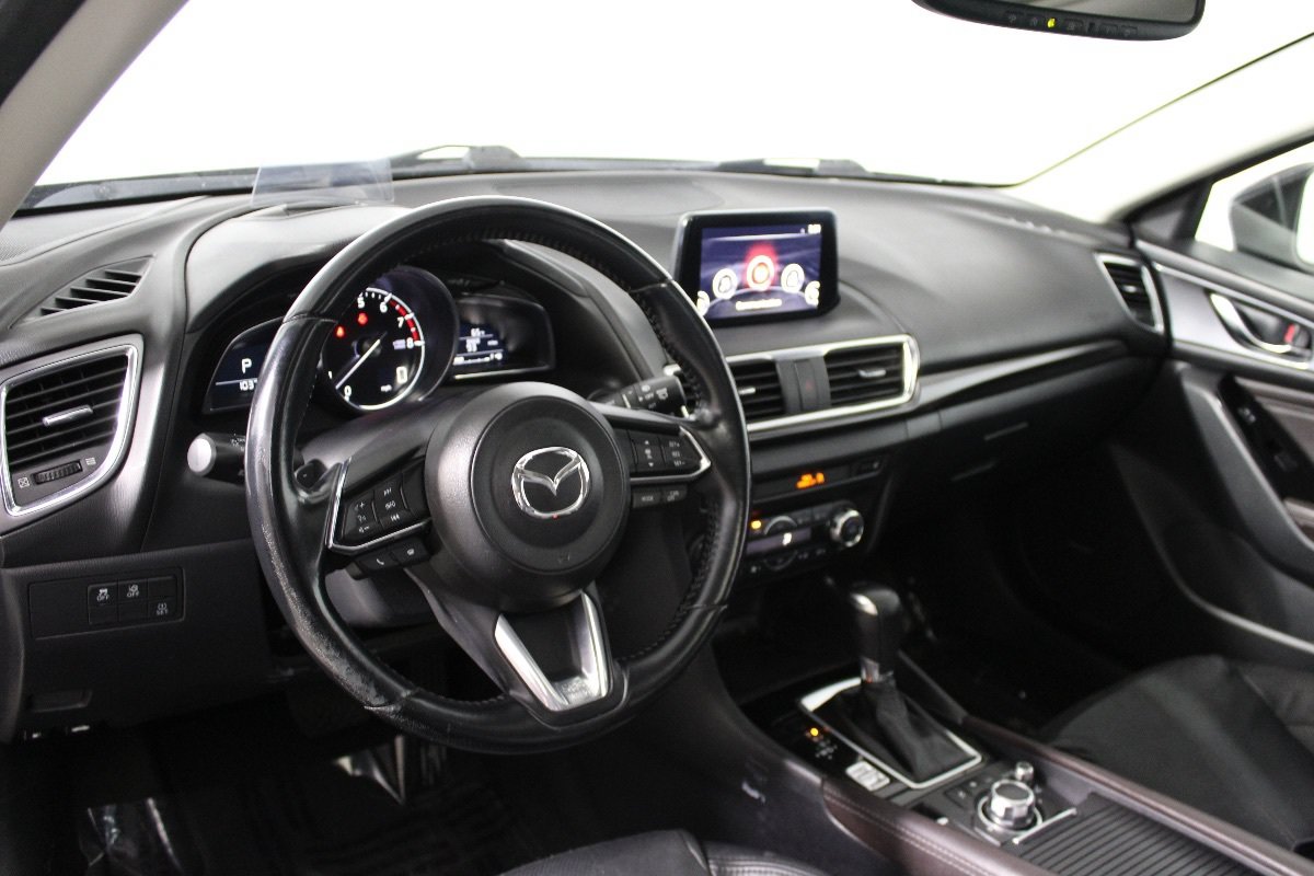 Used 2018 MAZDA MAZDA3 Grand Touring w/ Premium Equipment Package FWD image 23