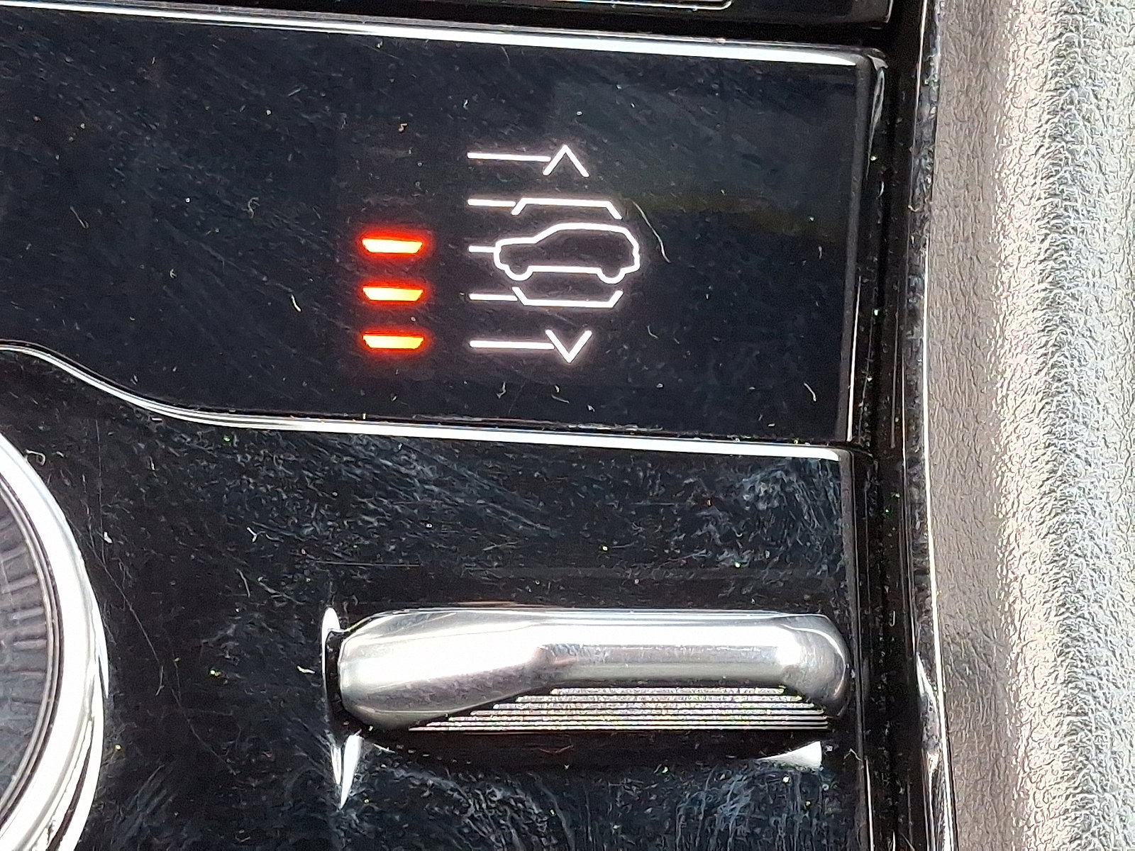 Used 2023 Jeep Grand Cherokee Overland w/ Luxury Tech Group IV image 29