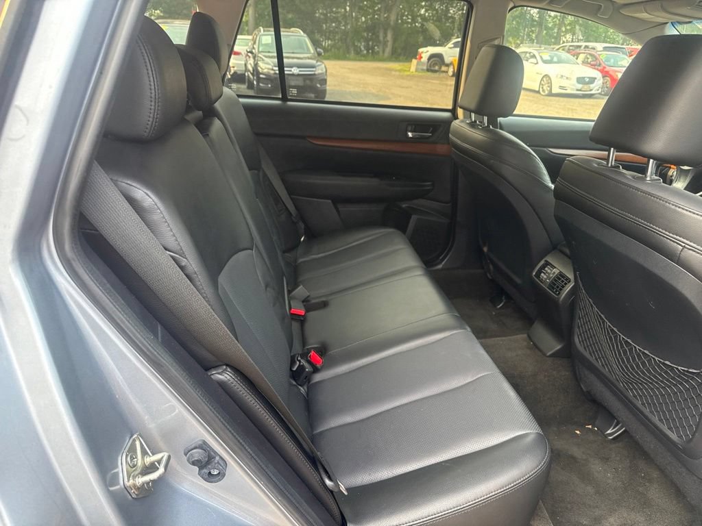 Used 2014 Subaru Outback 2.5i Limited AWD/4WD image 31