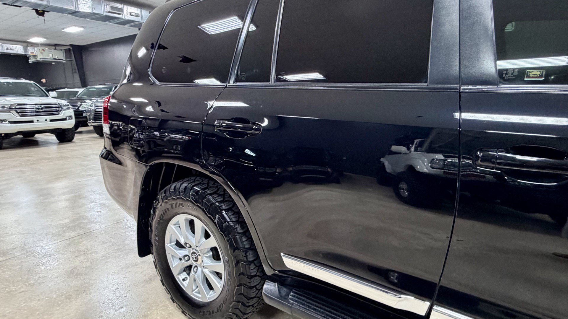 Used 2019 Toyota Land Cruiser AWD/4WD image 10