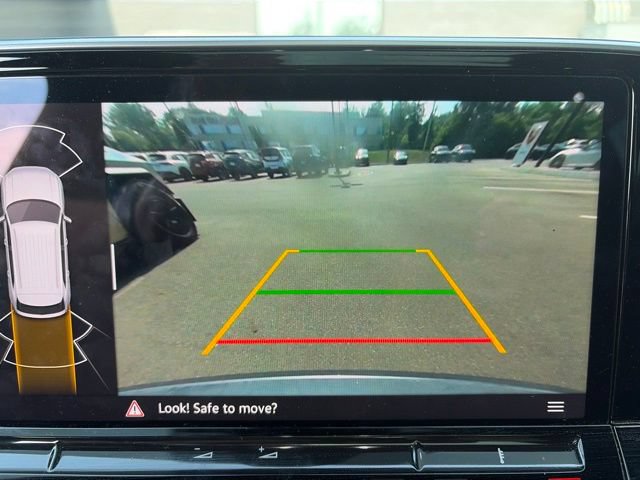 Certified 2024 Volkswagen Atlas Cross Sport SE AWD/4WD image 10
