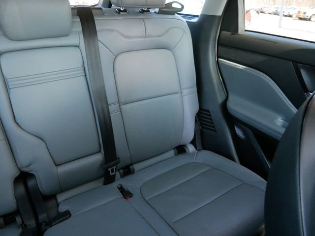 Used 2022 Lincoln Corsair AWD w/ Premium Package image 15