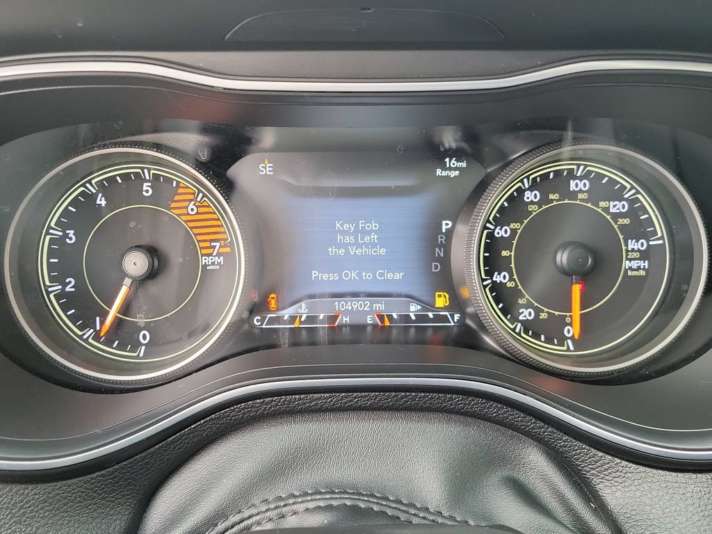 Used 2023 Jeep Cherokee Trailhawk w/ Sun & Sound Group AWD/4WD image 24