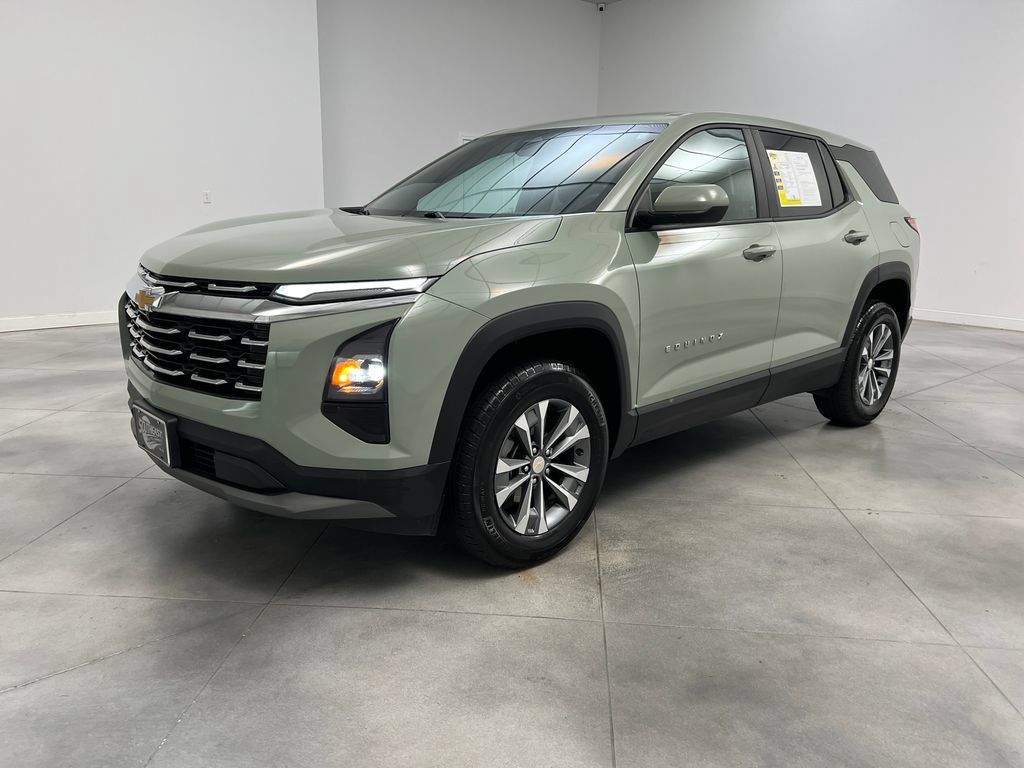 Used 2026 Chevrolet Equinox LT AWD/4WD image 4
