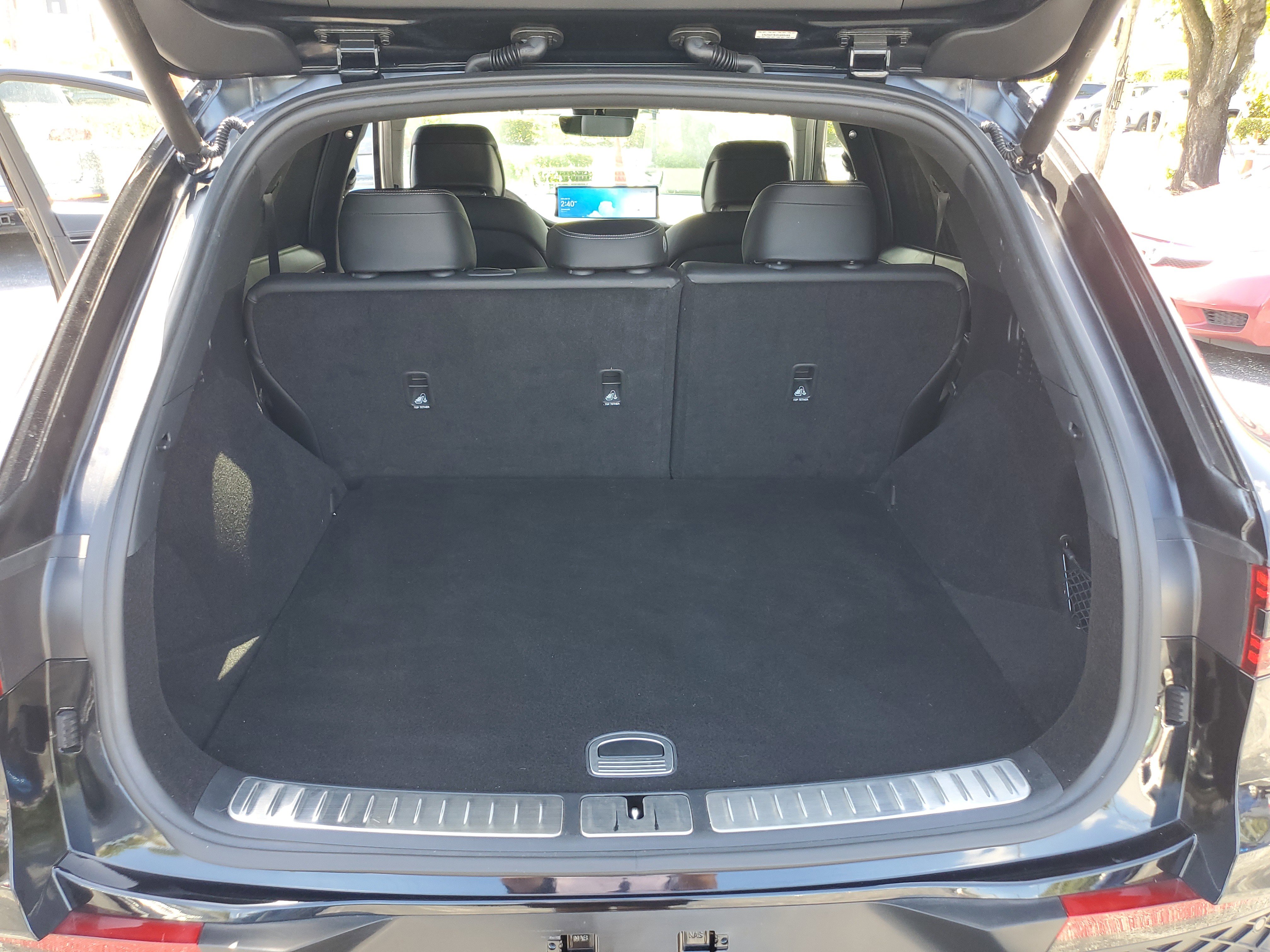 Used 2023 Genesis GV70 2.5T w/ Sport Prestige Package image 13