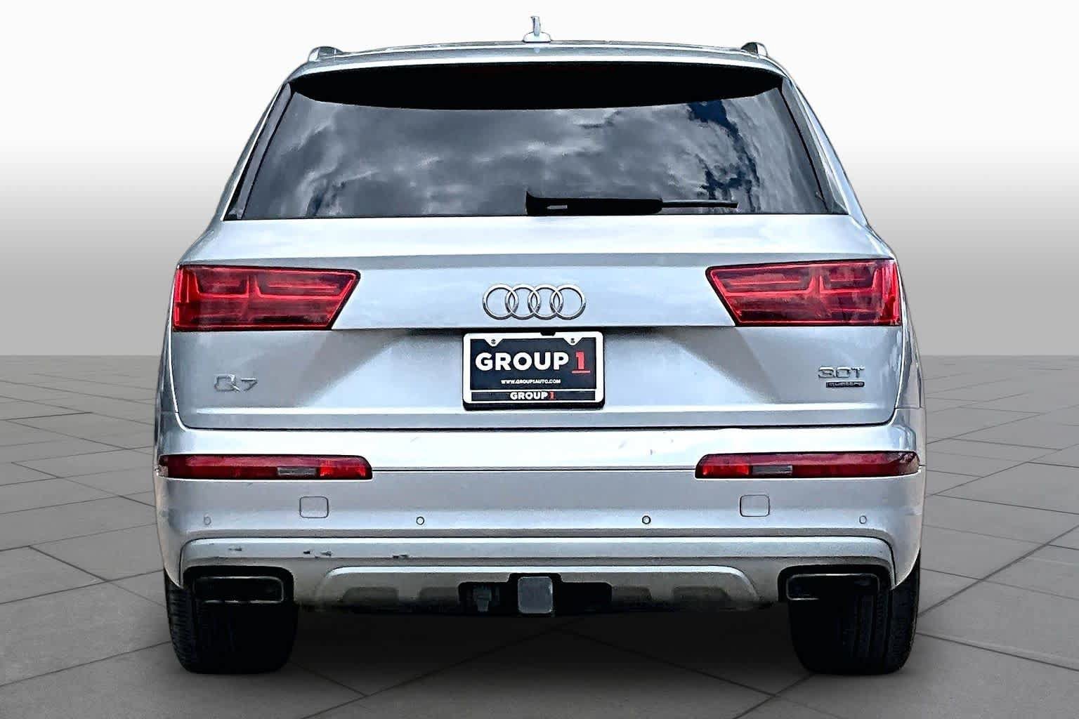 Used 2018 Audi Q7 3.0T Prestige AWD/4WD image 5