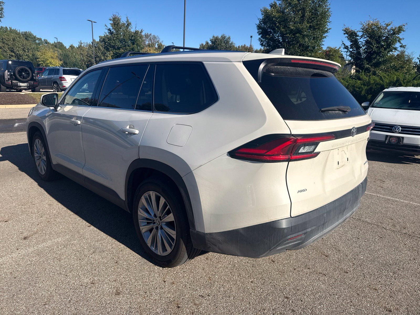 Used 2024 Toyota Grand Highlander AWD image 7