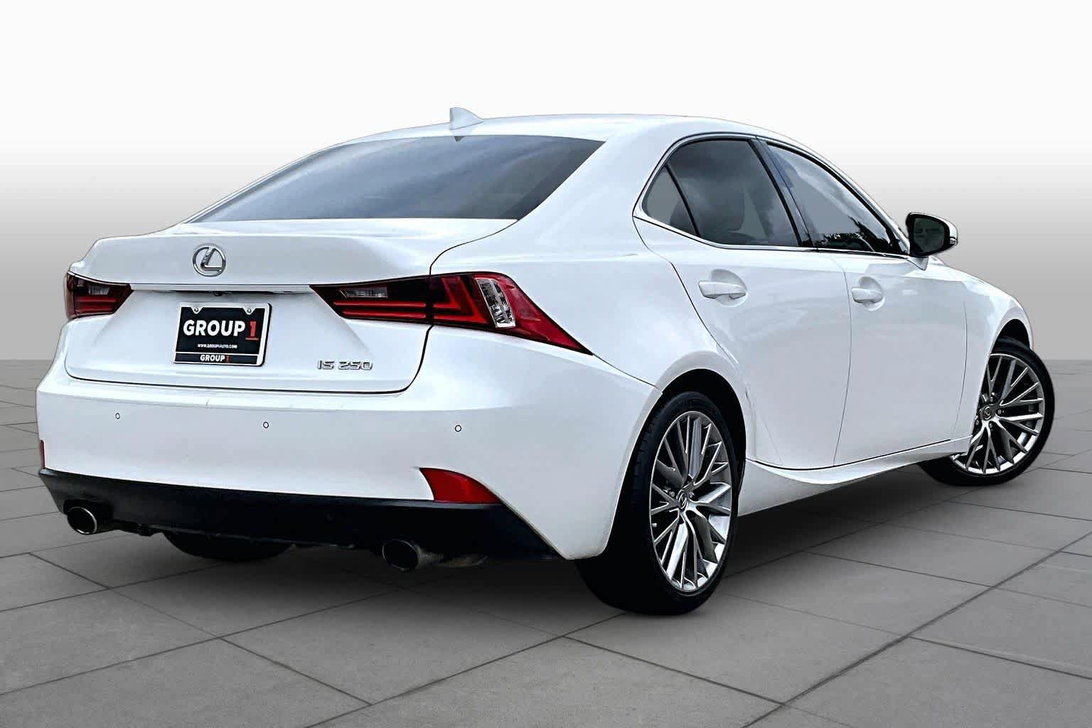 Used 2014 Lexus IS 250 w/ Navigation Package RWD image 11