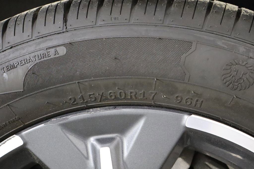 Used 2024 Honda HR-V EX-L image 43