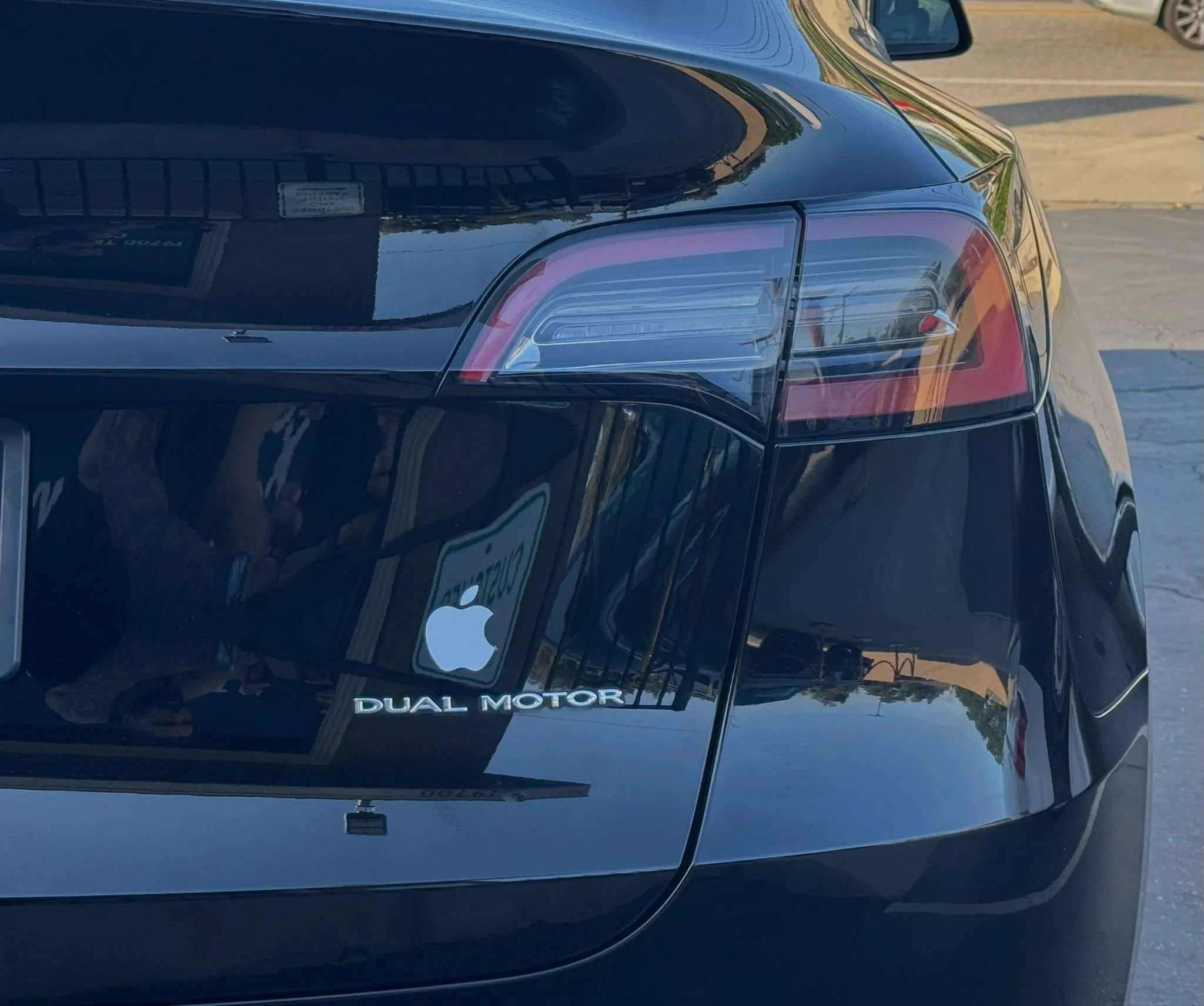 Used 2023 Tesla Model Y Long Range image 6