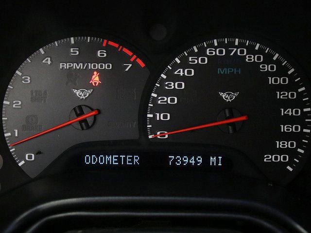 Used 1999 Chevrolet Corvette Convertible w/ Memory Pkg RWD image 18