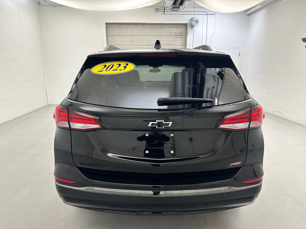 Used 2023 Chevrolet Equinox RS w/ LPO, Floor Liner Package FWD image 7