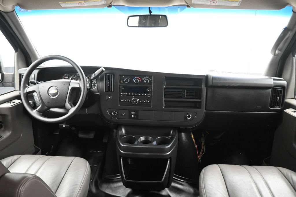 Used 2014 Chevrolet Express 3500 LS RWD image 37
