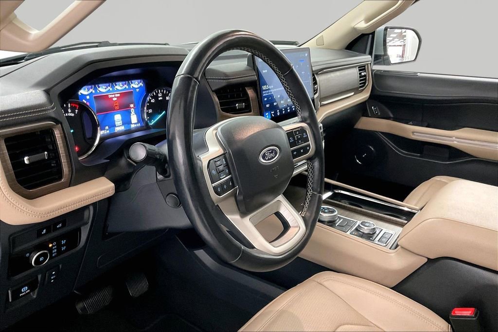 Used 2024 Ford Expedition Max Limited AWD/4WD image 16