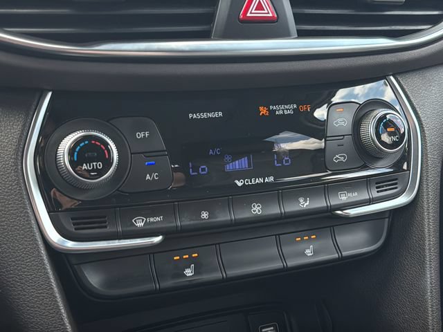 Used 2019 Hyundai Santa Fe Limited AWD/4WD image 30