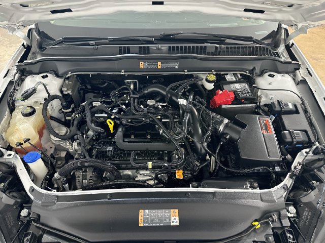 Used 2019 Ford Fusion SE FWD image 31
