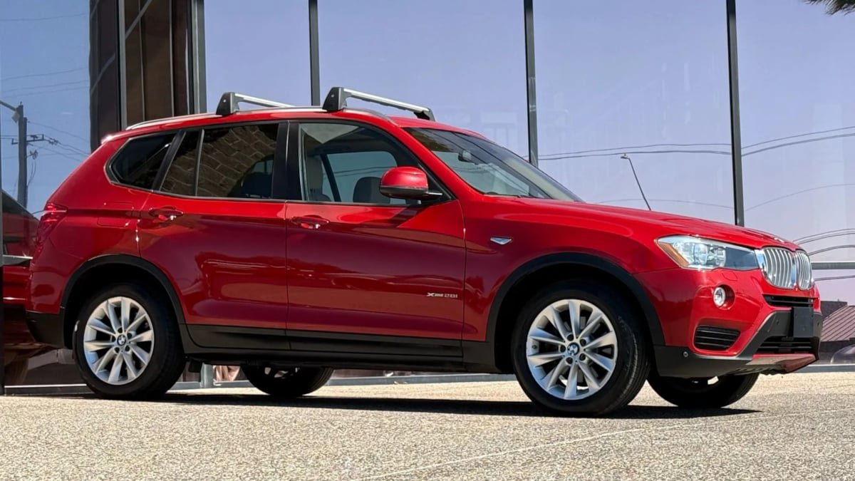 Used 2016 BMW X3 xDrive28i AWD/4WD image 17
