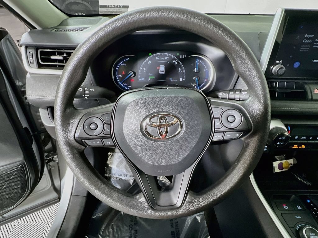 Certified 2025 Toyota RAV4 XLE AWD/4WD image 10