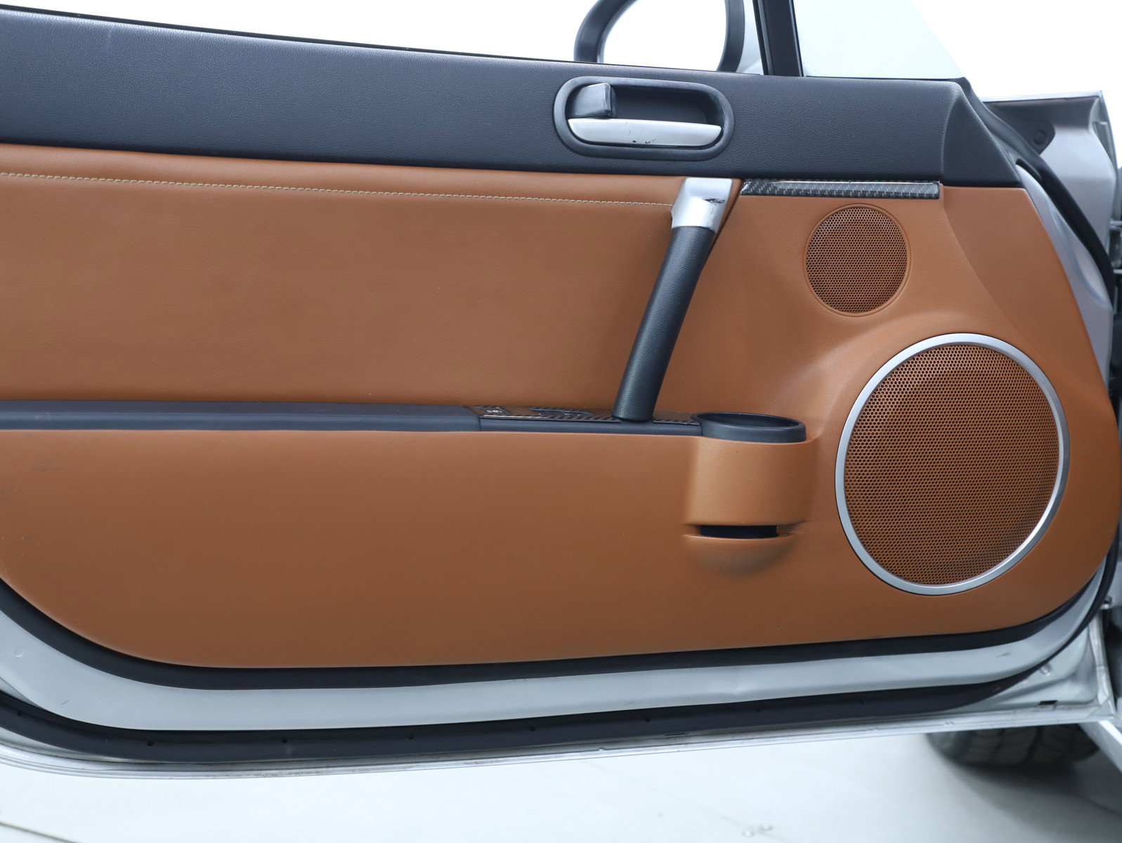 Used 2006 MAZDA MX-5 Miata Grand Touring w/ Premium Pkg image 13