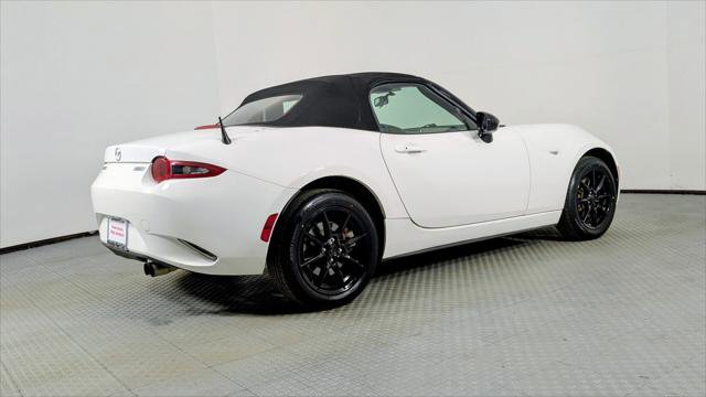 Used 2016 MAZDA MX-5 Miata Sport image 7