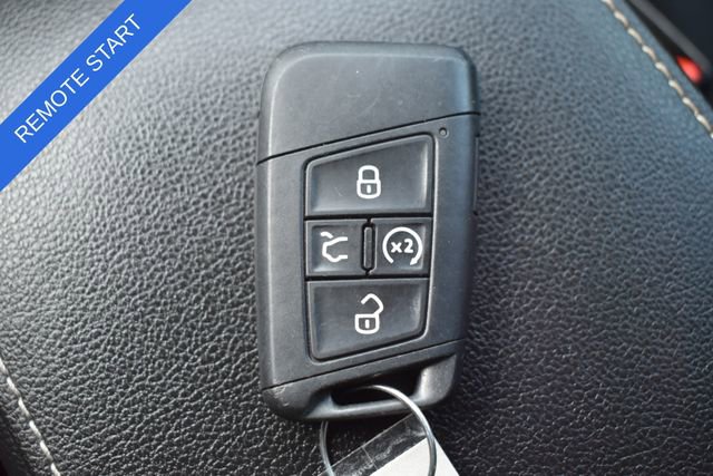 Used 2022 Volkswagen Tiguan SE R-Line image 4