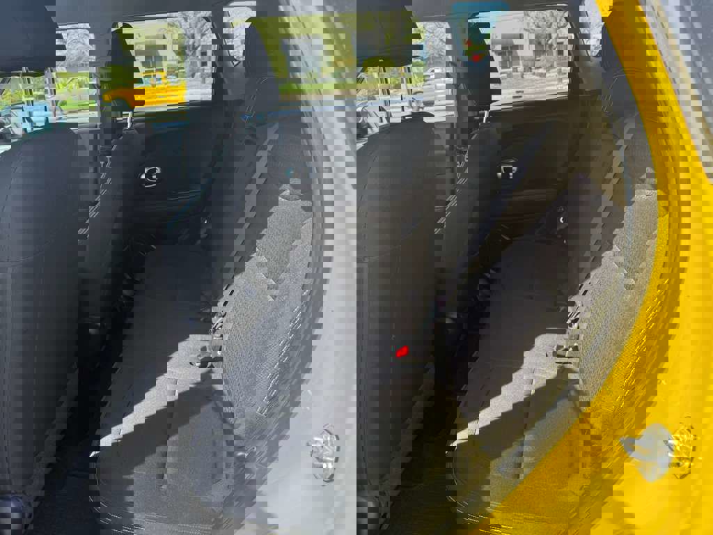 Used 2014 Kia Soul + image 21