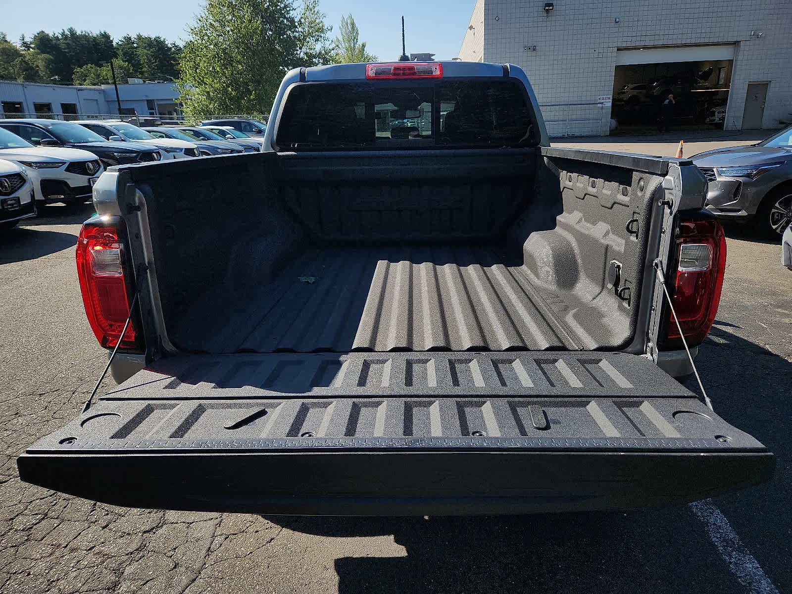 Used 2024 GMC Canyon AT4X image 29