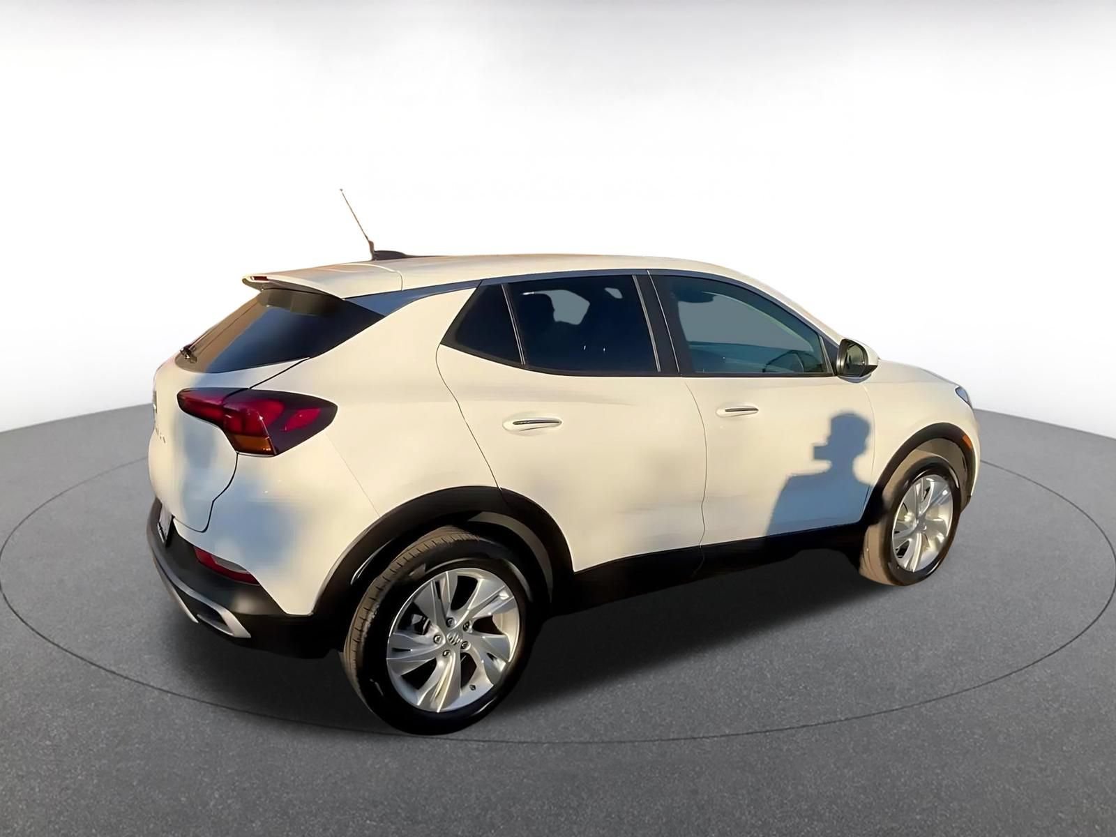 Used 2025 Buick Encore GX Preferred AWD/4WD image 15