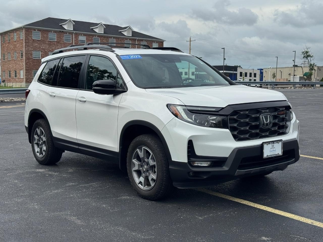 Certified 2023 Honda Passport TrailSport image 2
