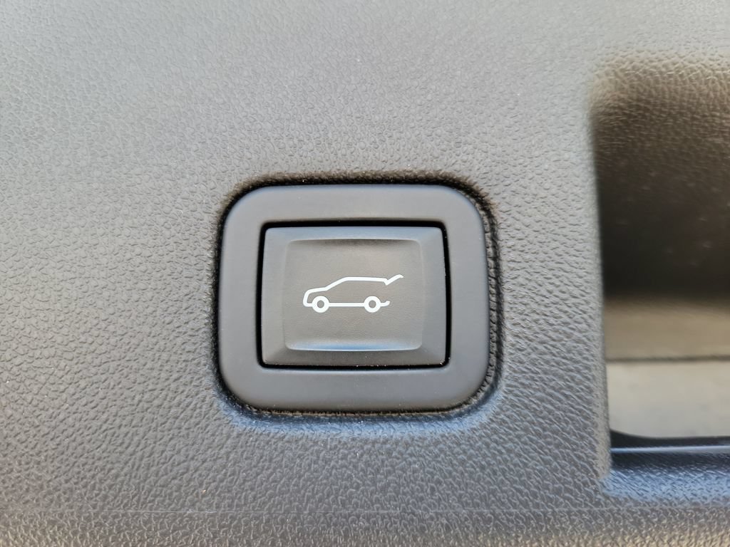 Used 2024 Chevrolet Equinox LT AWD/4WD image 9