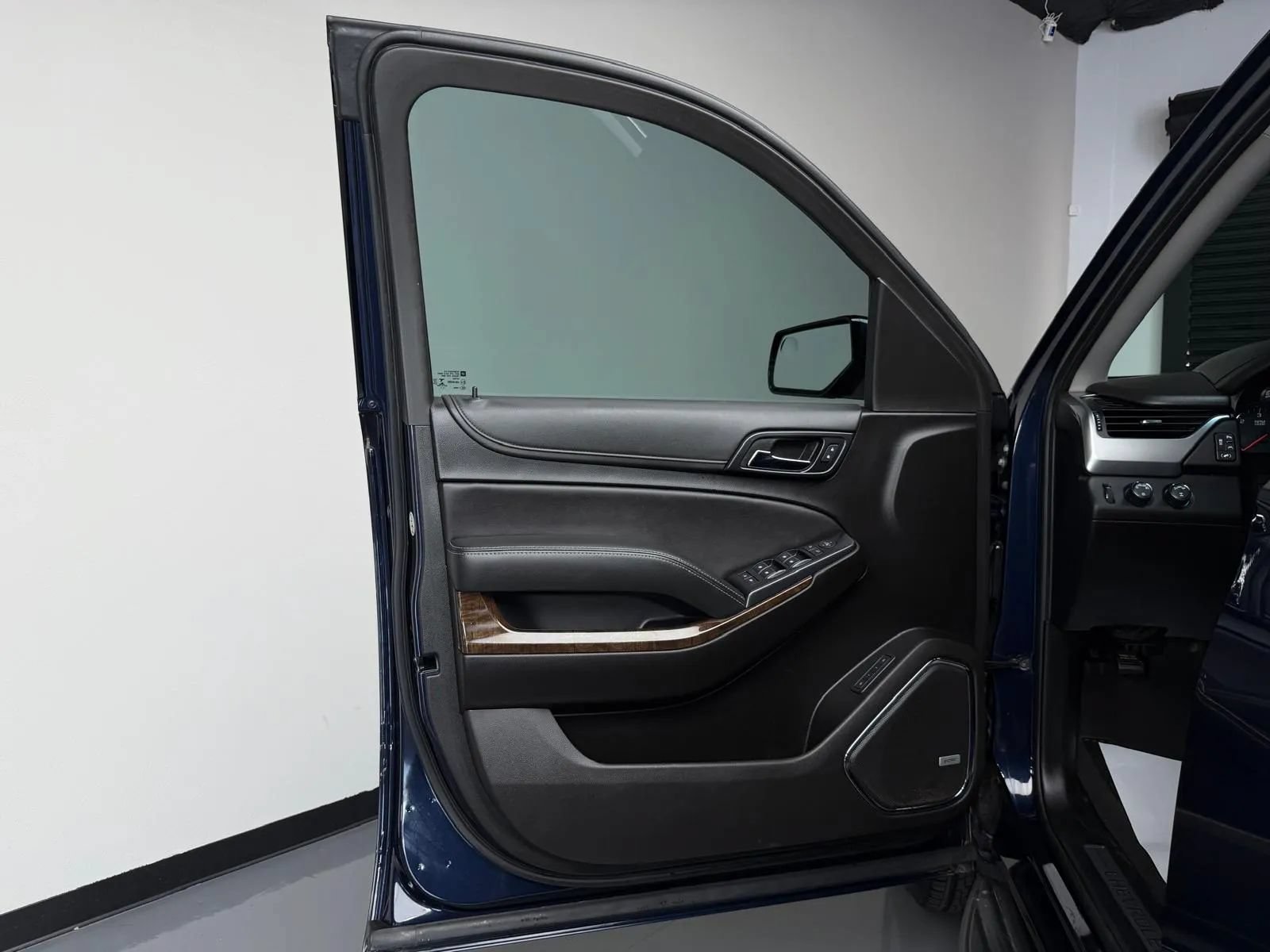 Used 2019 Chevrolet Tahoe LT AWD/4WD image 27